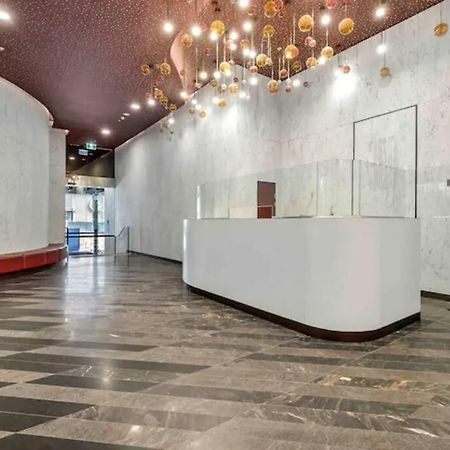 Comfy 2 Bed Apartment In The Heart Of Melbourne Bagian luar foto