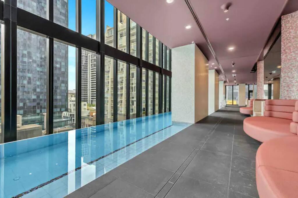 Comfy 2 Bed Apartment In The Heart Of Melbourne Bagian luar foto