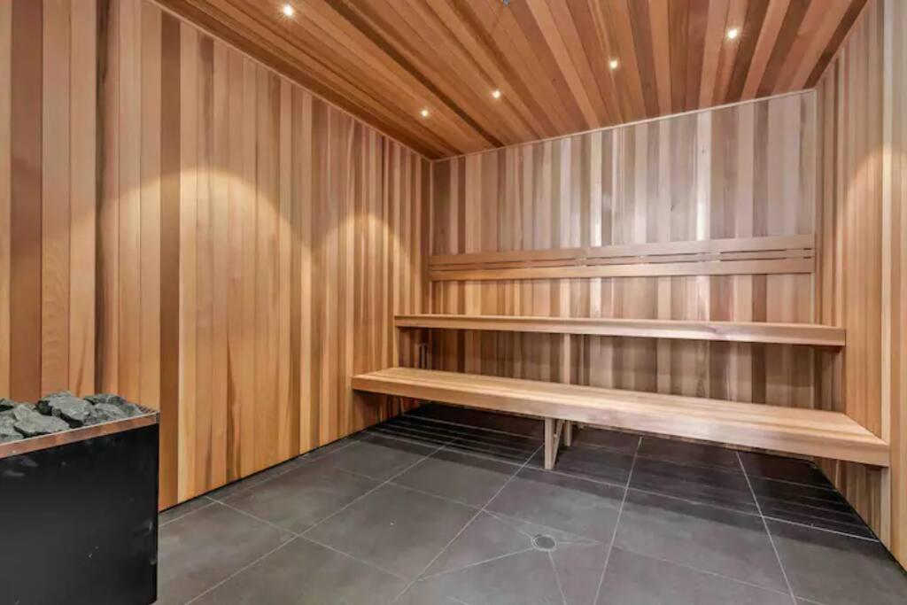 Comfy 2 Bed Apartment In The Heart Of Melbourne Bagian luar foto
